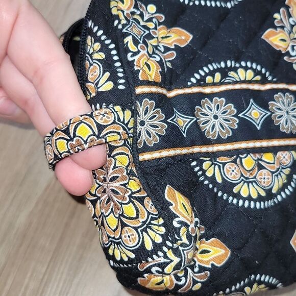 🔺️Stephanie Dawn Black & Yellow Quilted Floral Mandala Print Lined Pouch - Picture 5 of 12